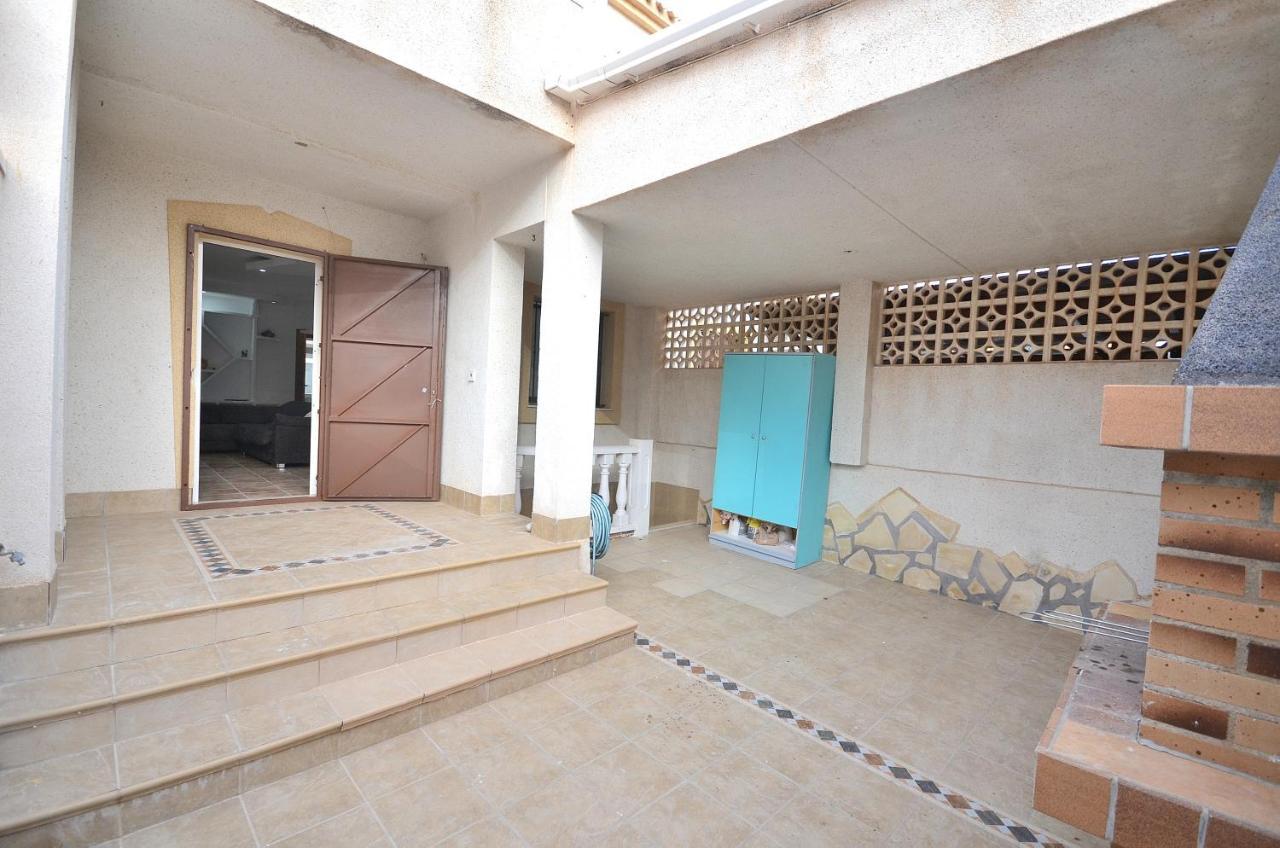 Agradable Adosado Con Piscina, Duchas Hidromasaje * Torrevieja